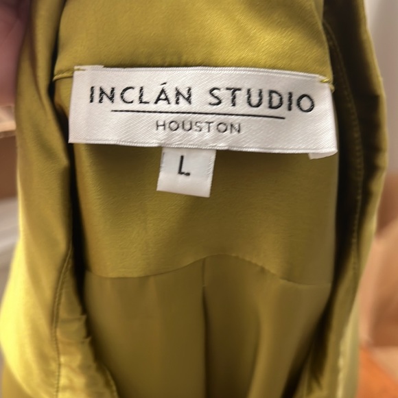 Inclan Studio button down blouse - Picture 9 of 9